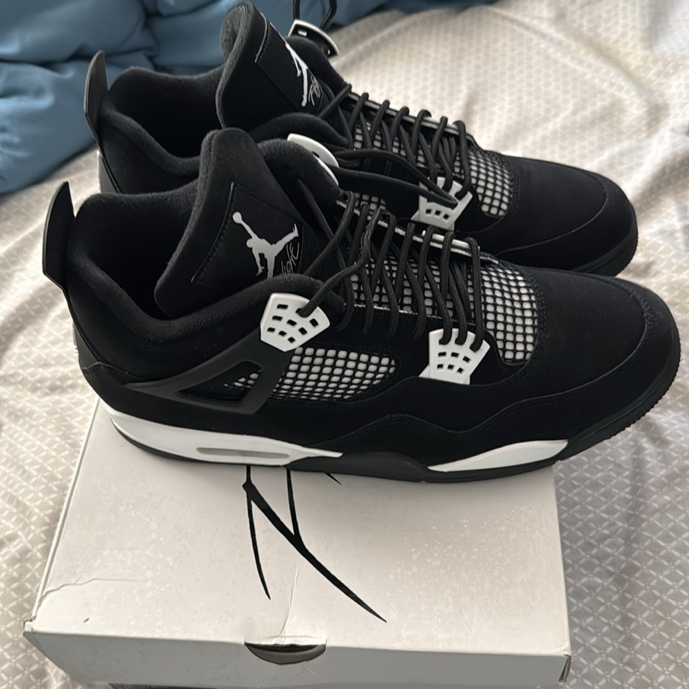 Jordan 4 retro, size 14, lightly used, with box - Picture 3 of 6